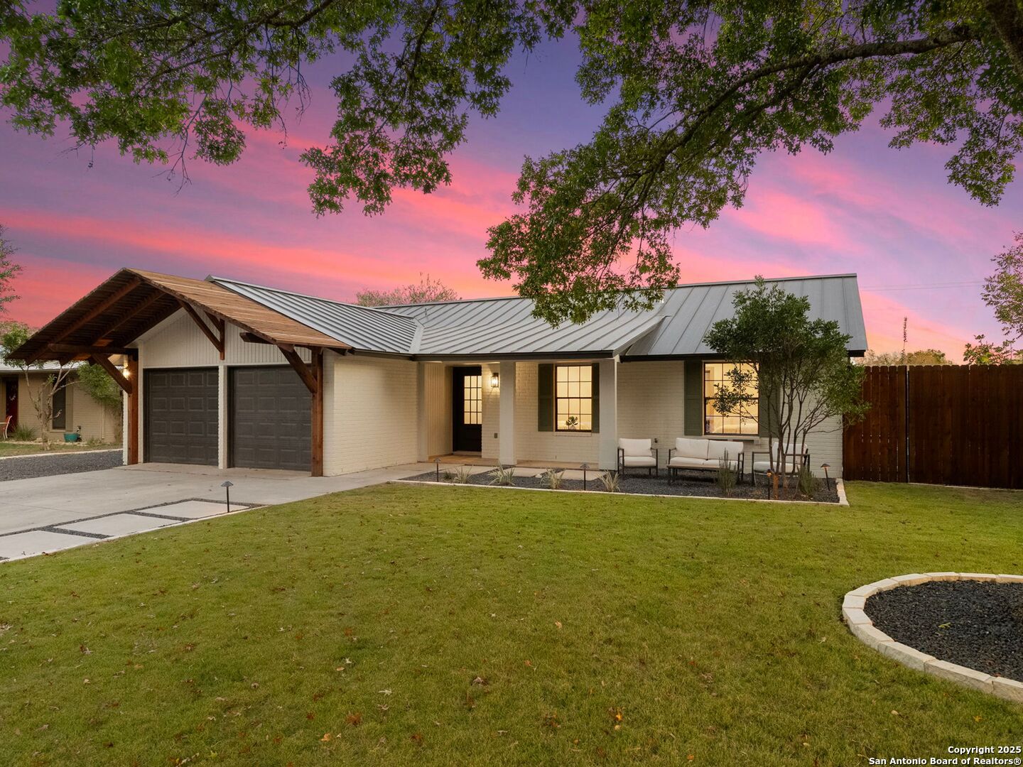 14 Country Club Circle