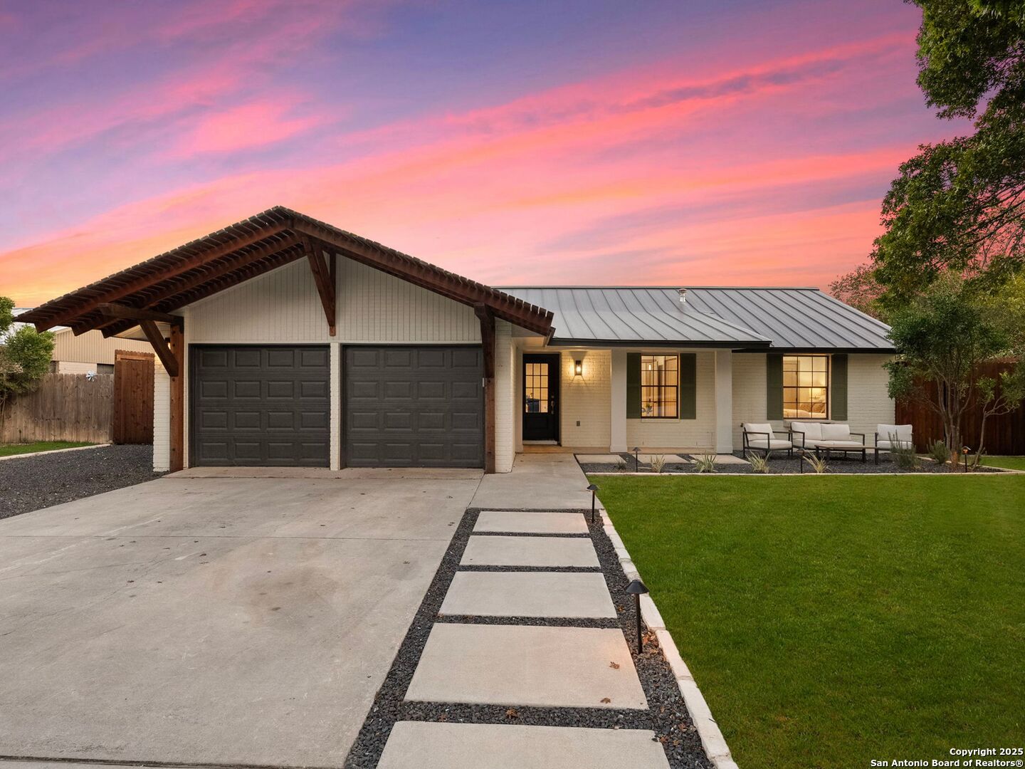 14 Country Club Circle