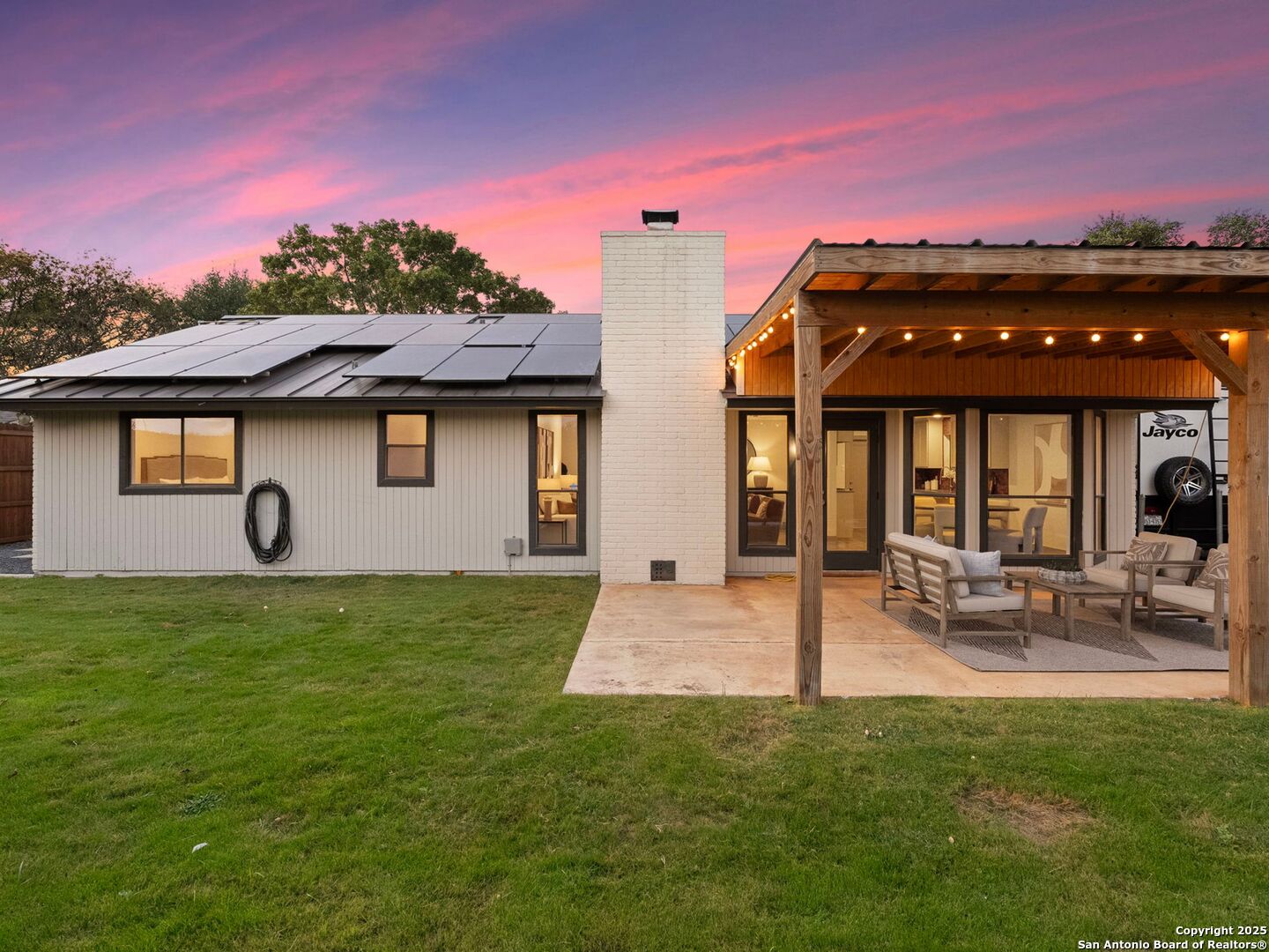 14 Country Club Circle