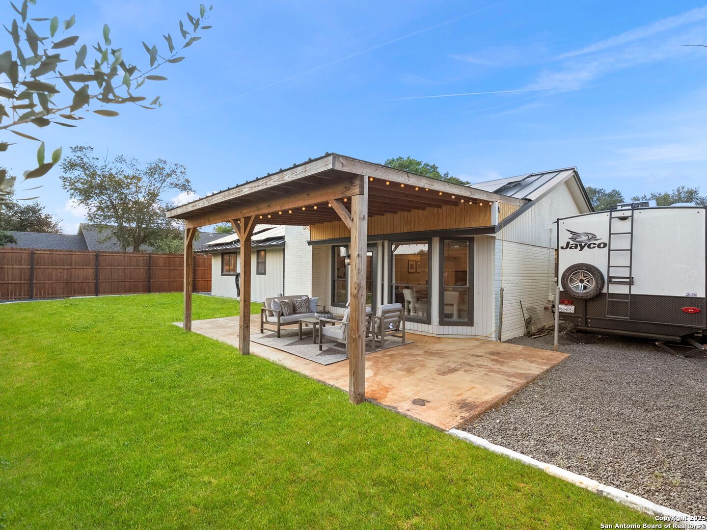 14 Country Club Circle