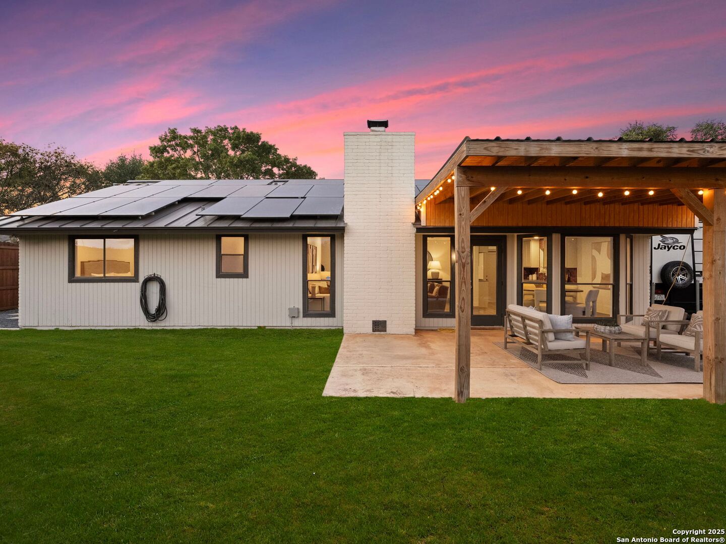 14 Country Club Circle