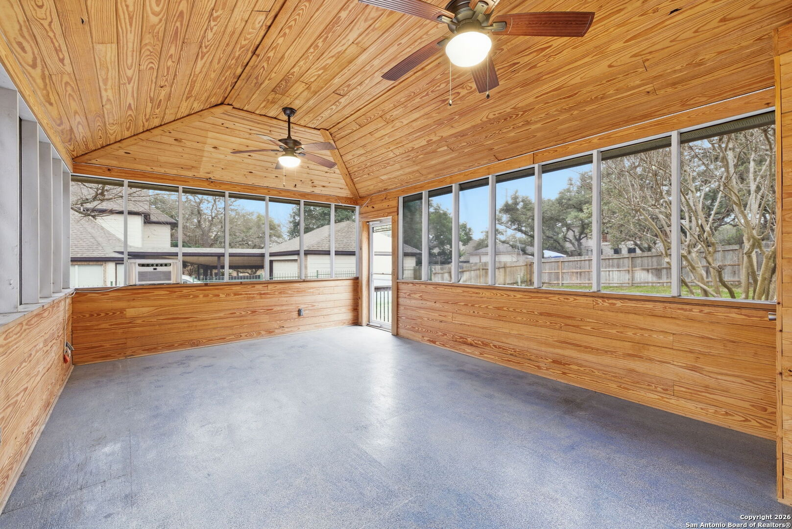 8810 London Heights