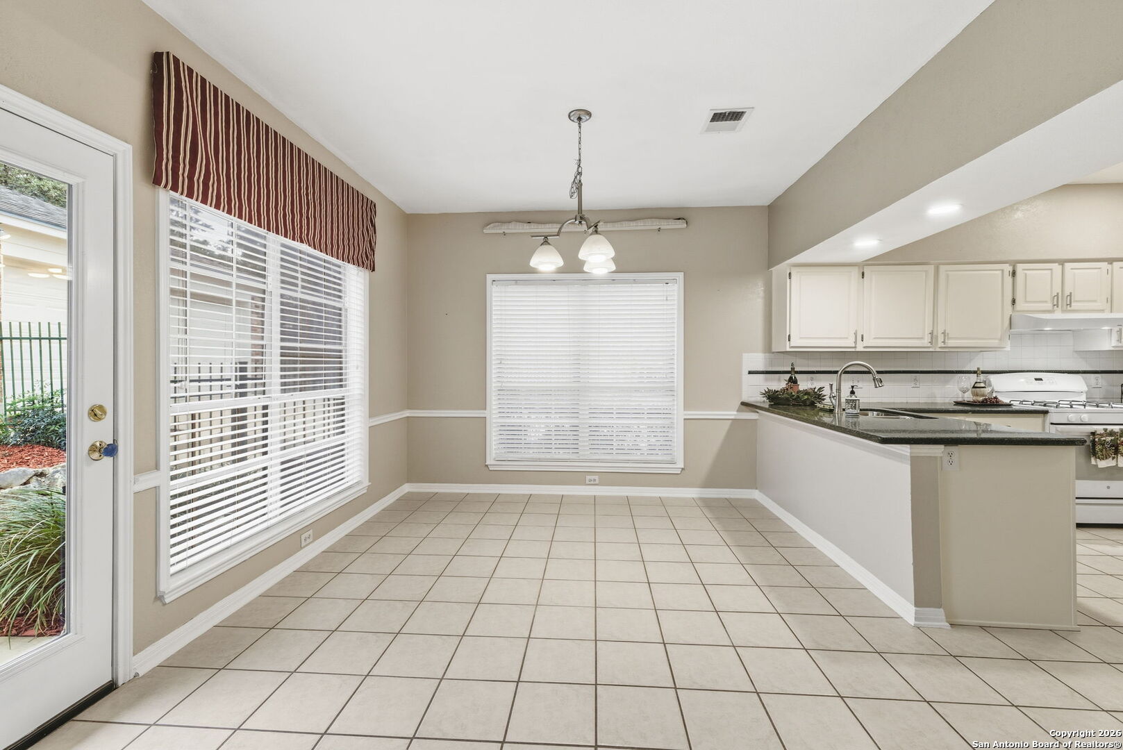 8810 London Heights