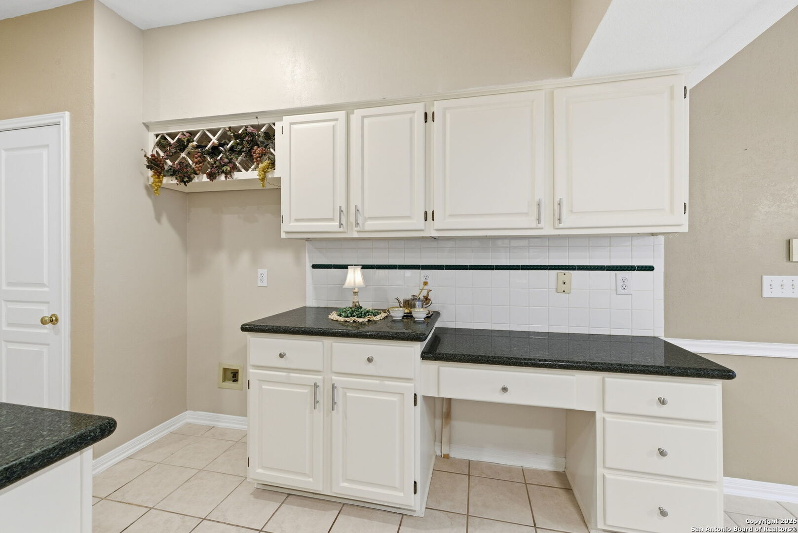8810 London Heights