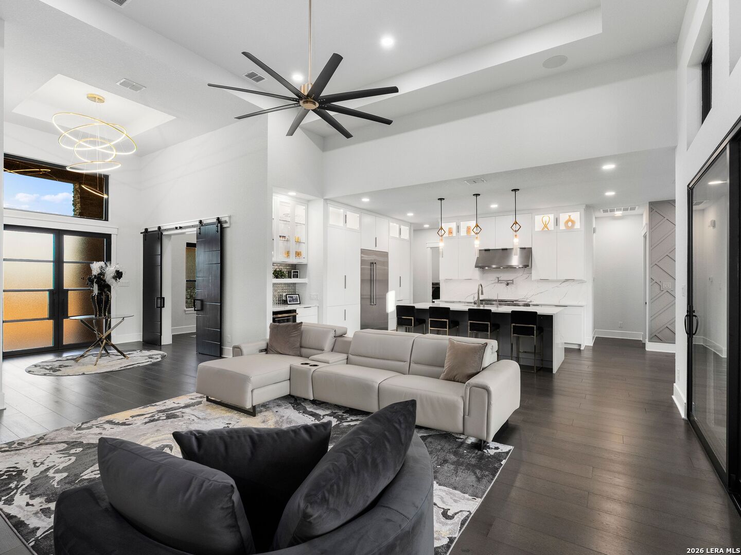 1709 Paradise Pkwy