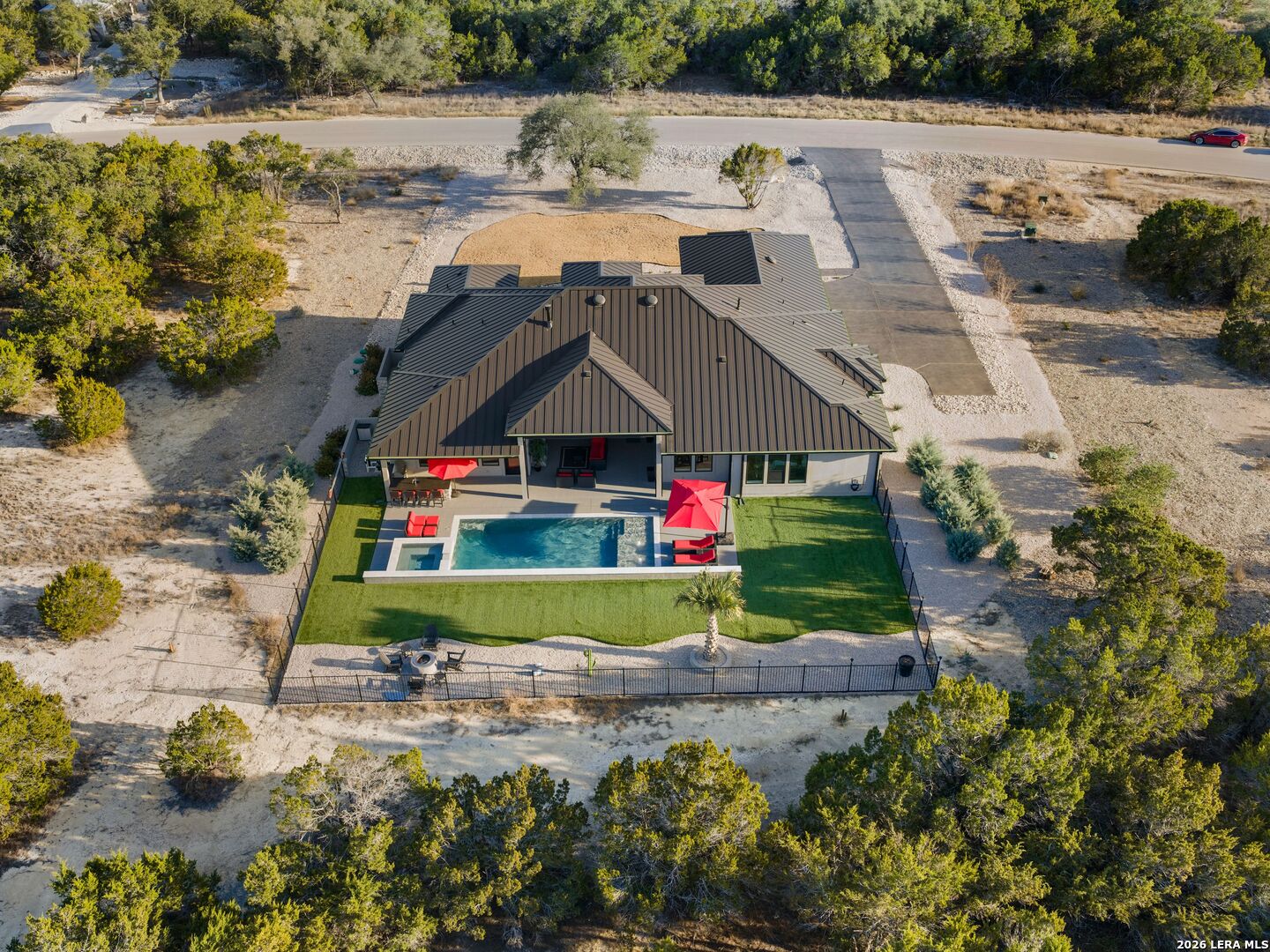 1709 Paradise Pkwy