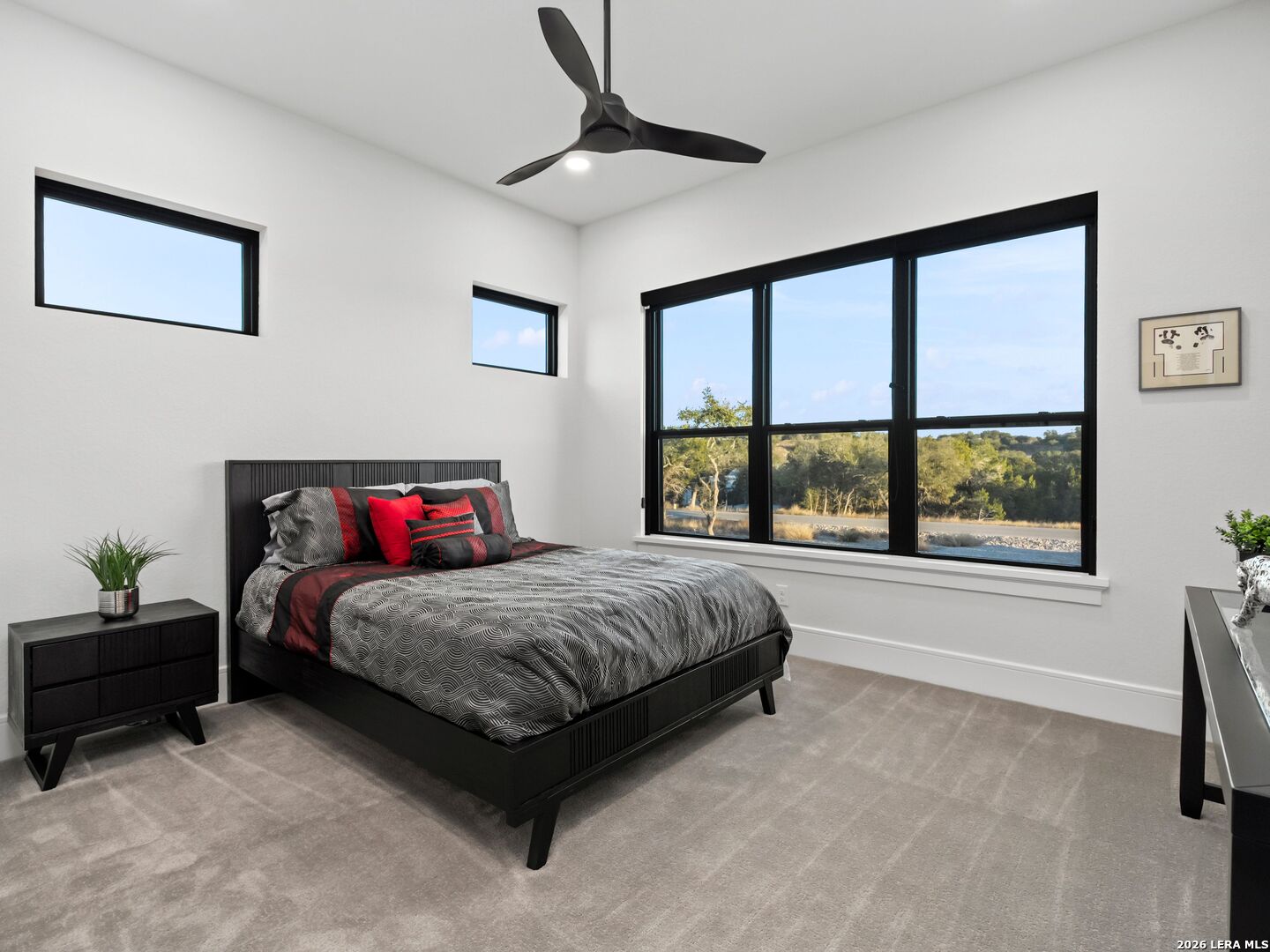 1709 Paradise Pkwy