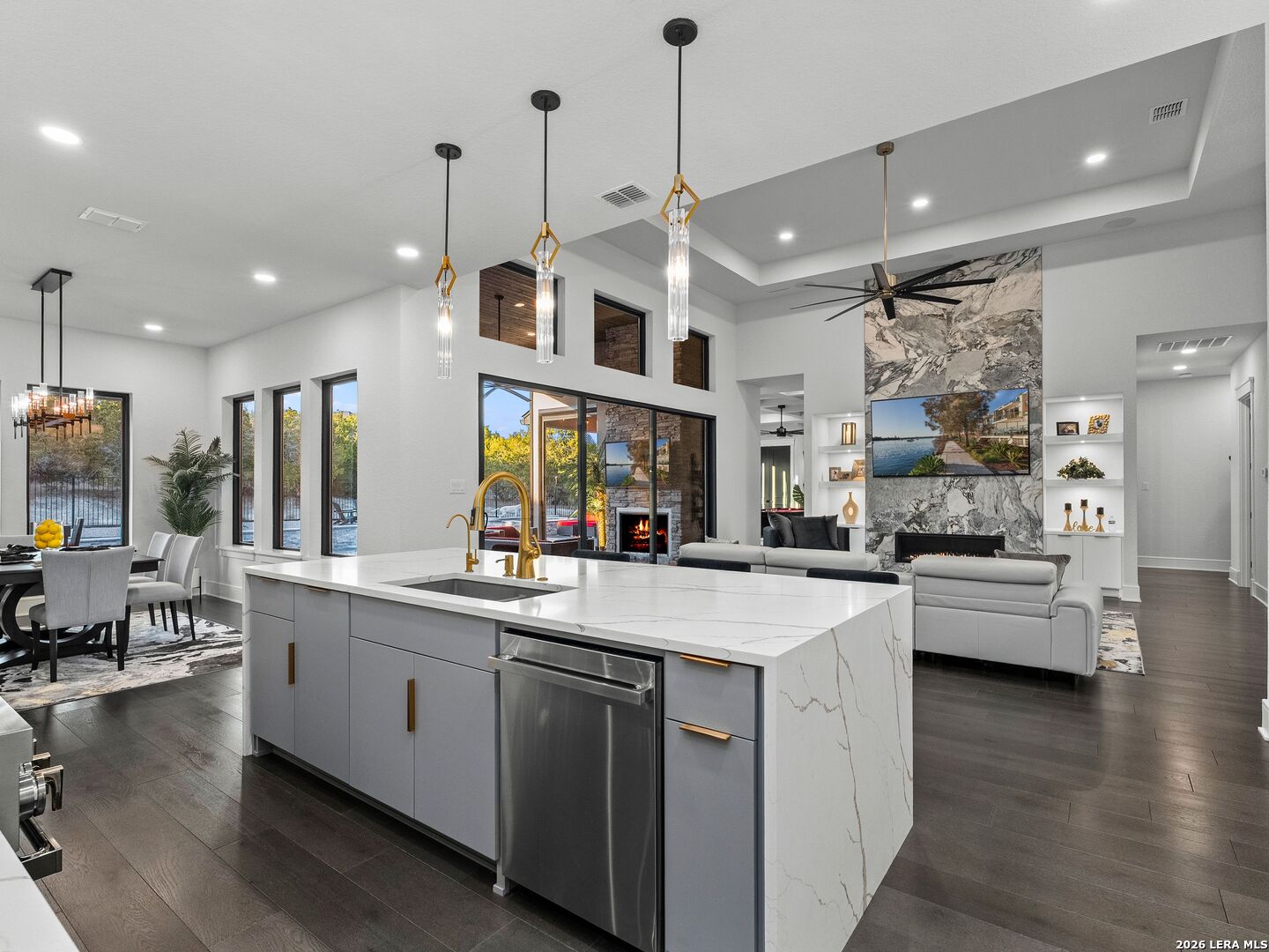 1709 Paradise Pkwy