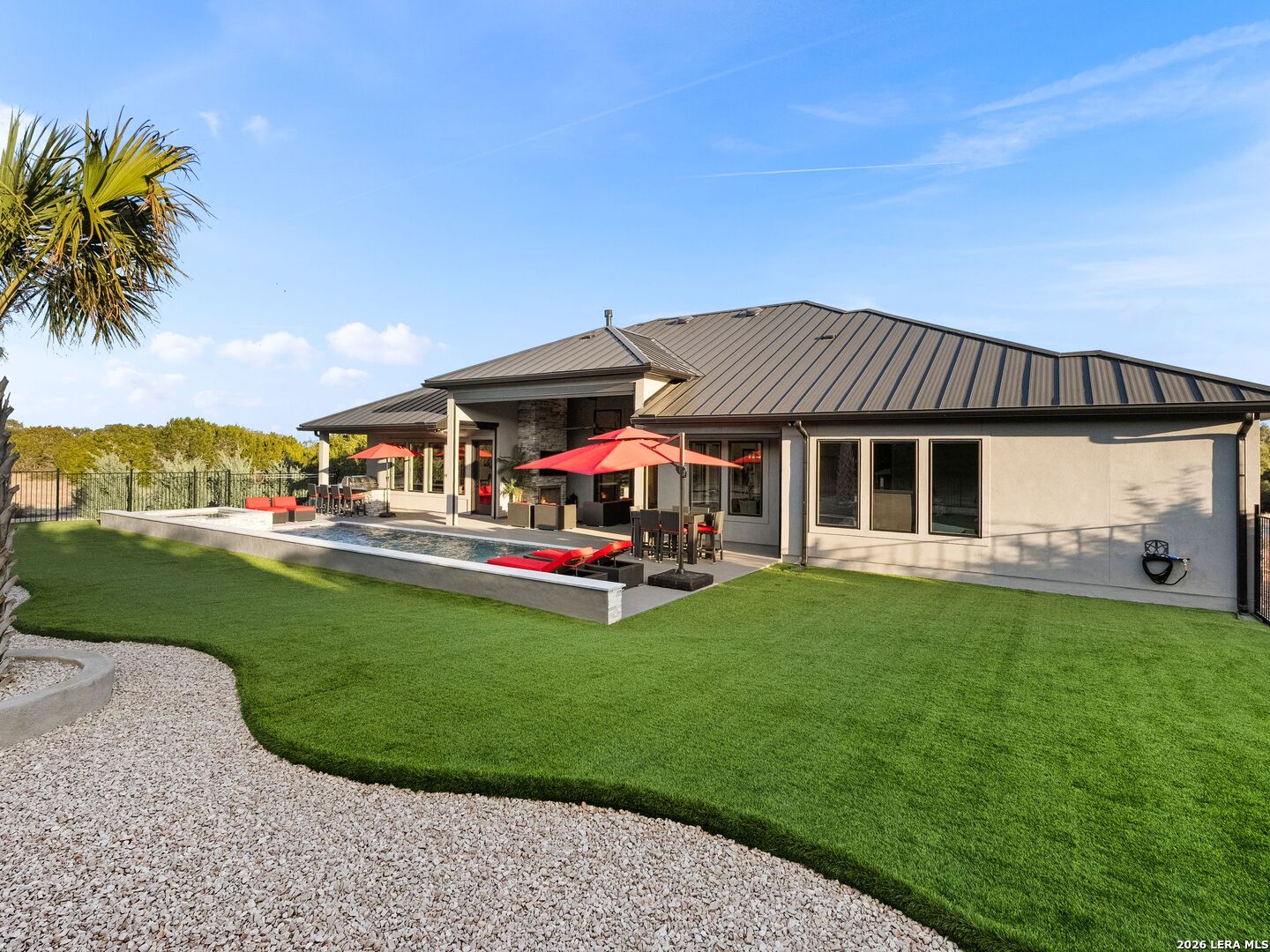 1709 Paradise Pkwy