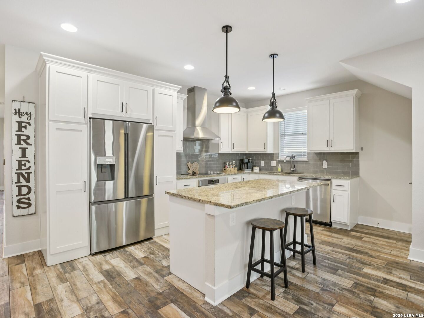 1206 Deloney APT B