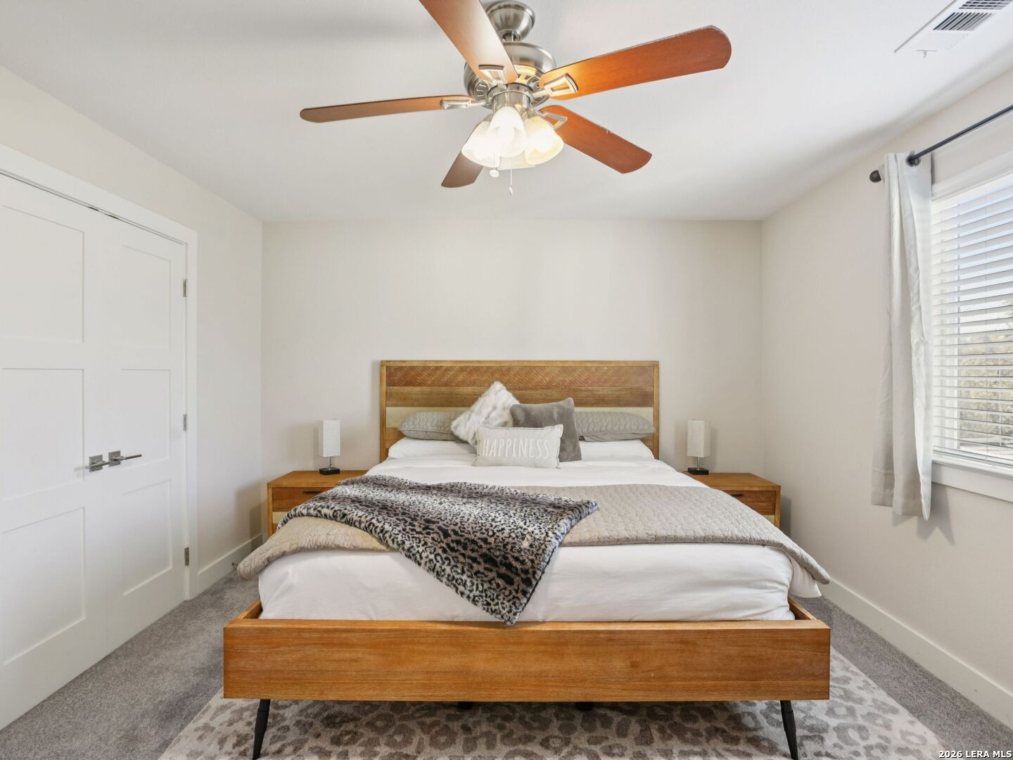 1206 Deloney APT B