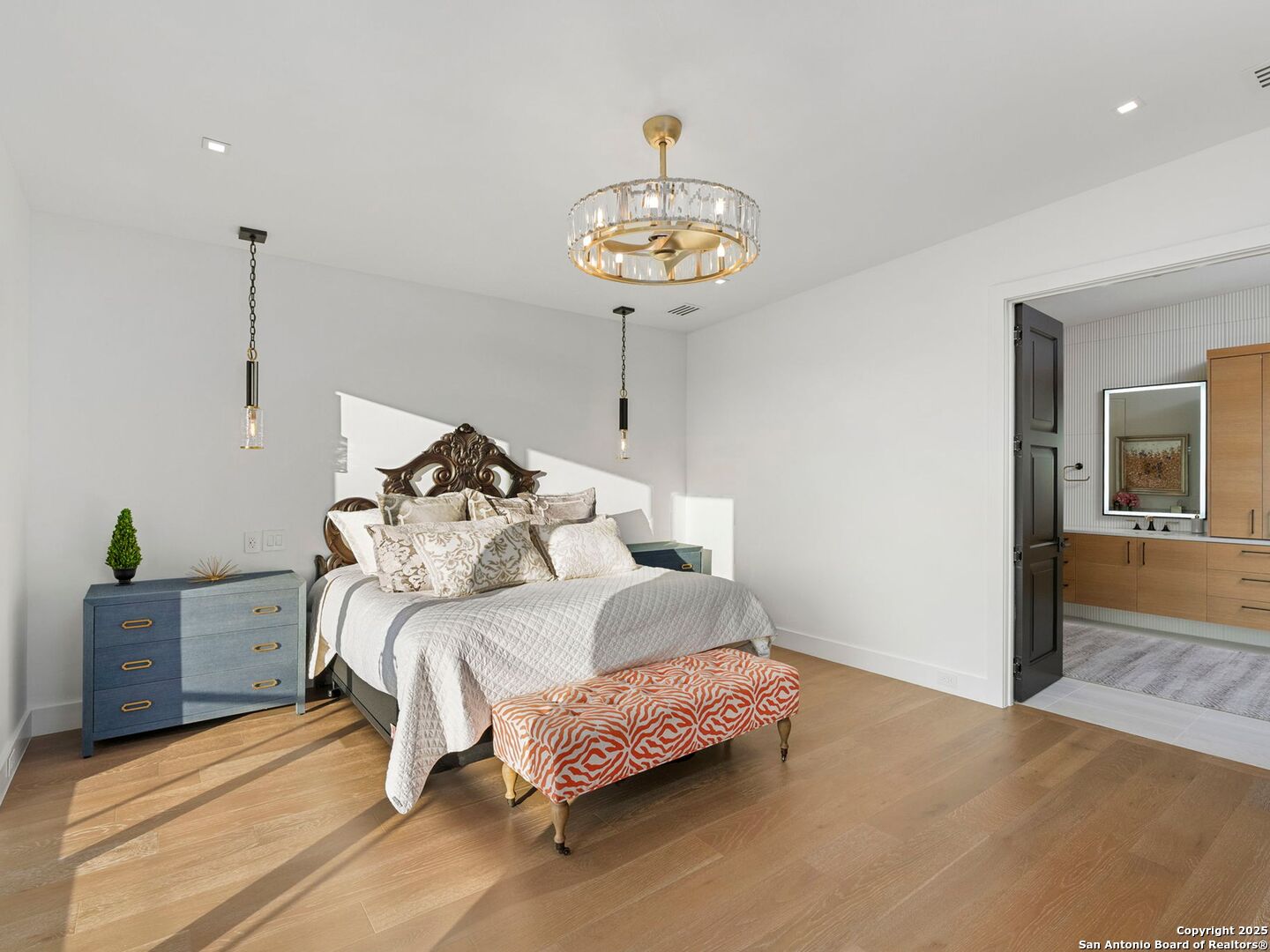 1104 SUMMIT RIDGE DR