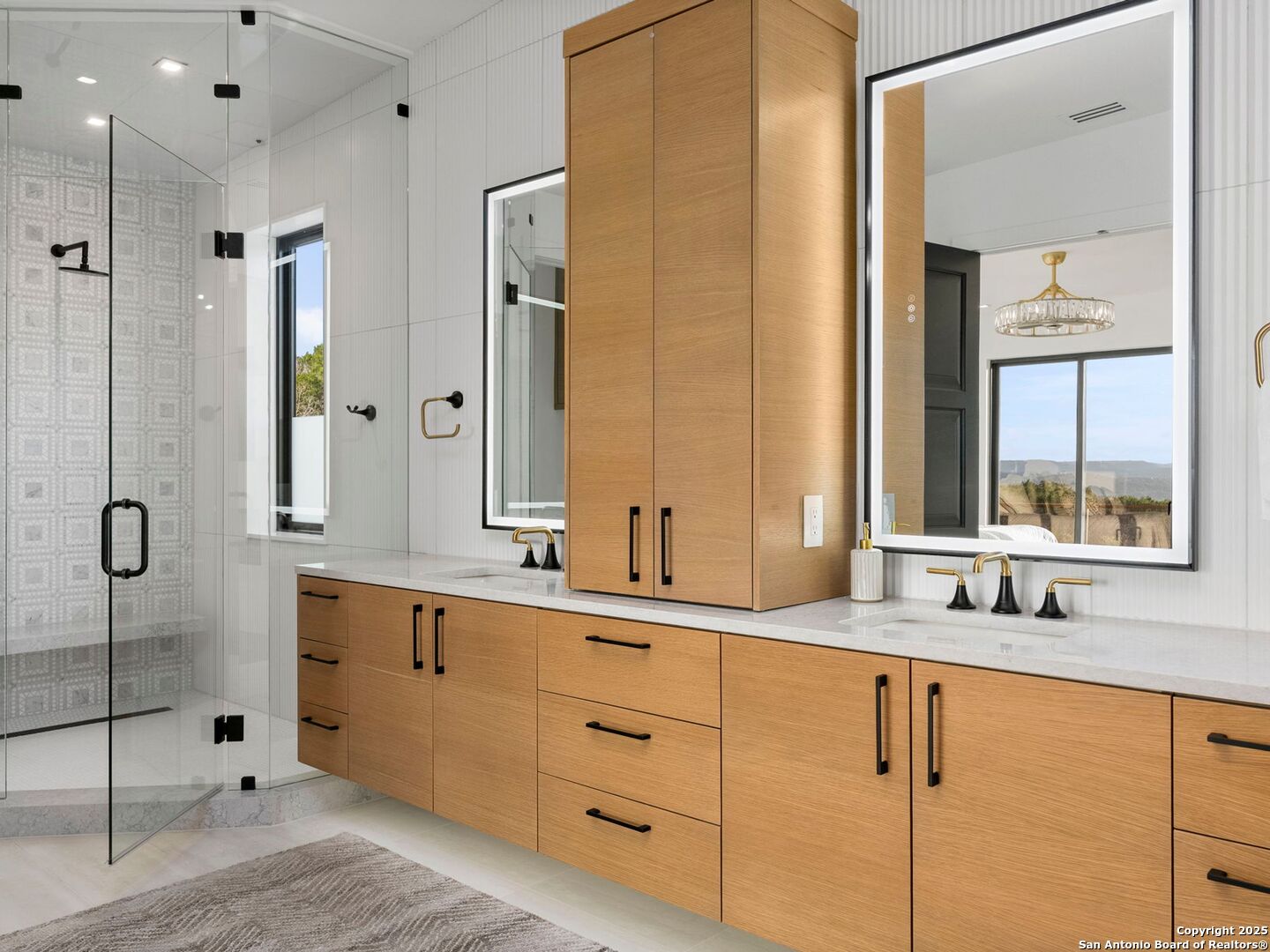 1104 SUMMIT RIDGE DR