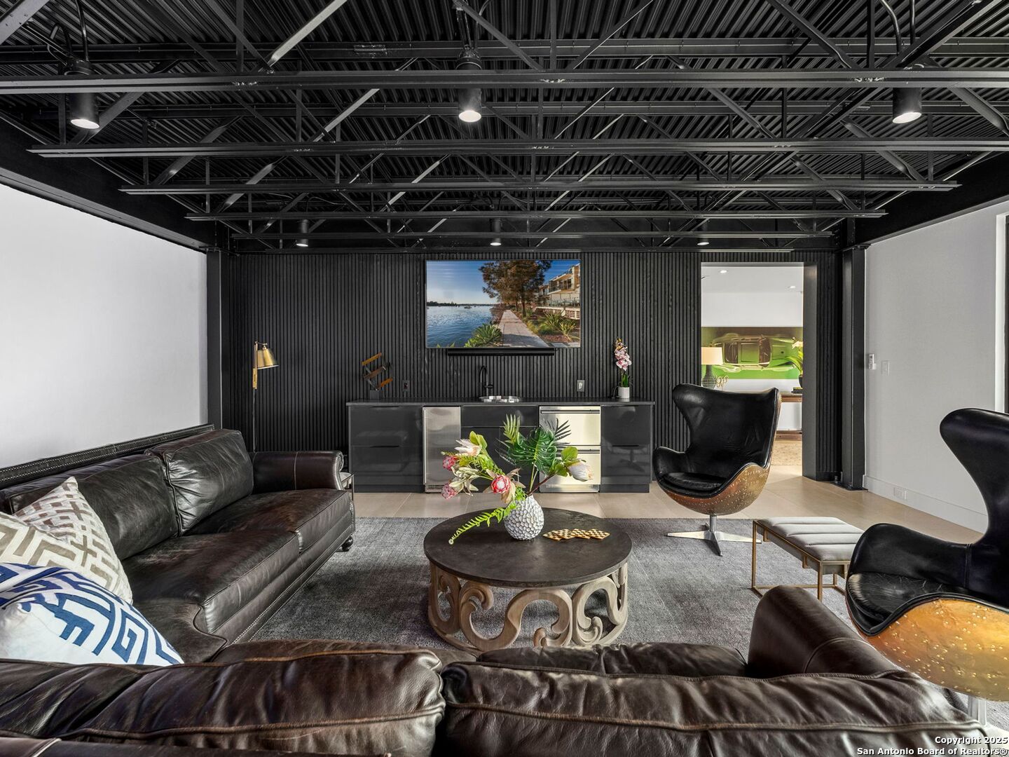 1104 SUMMIT RIDGE DR