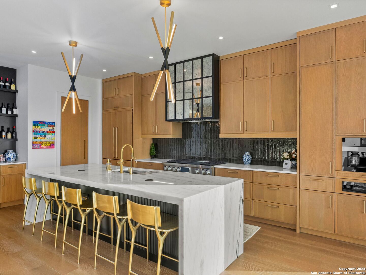 1104 SUMMIT RIDGE DR