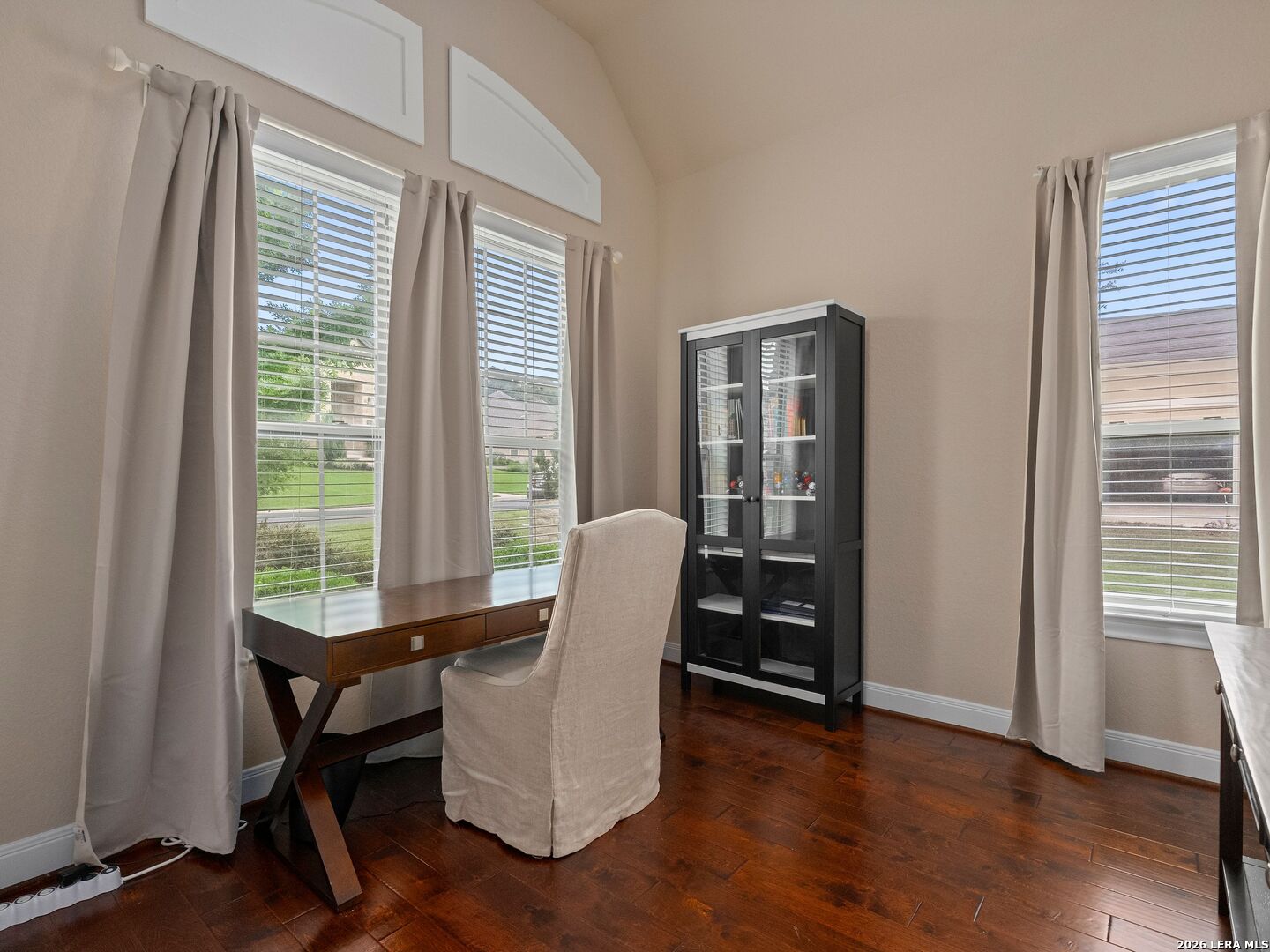 18003 Resort View