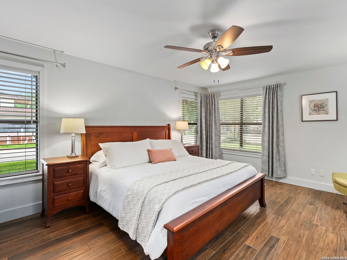 299 W Edgewater