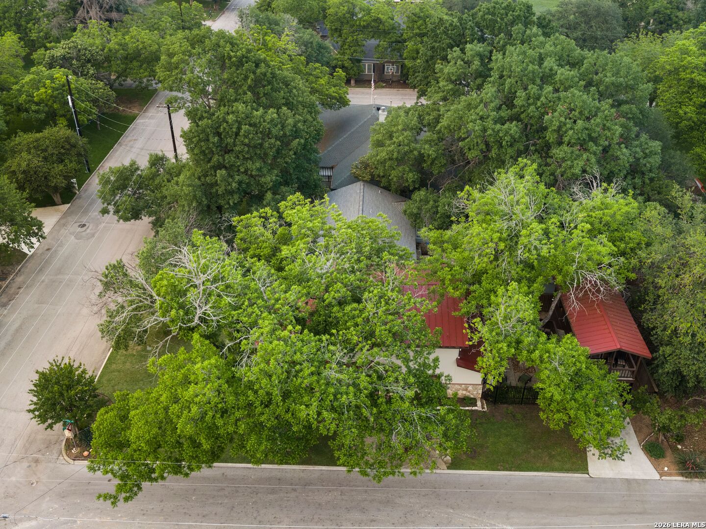 299 W Edgewater