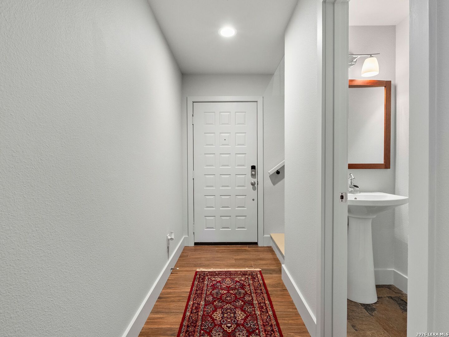 299 W Edgewater