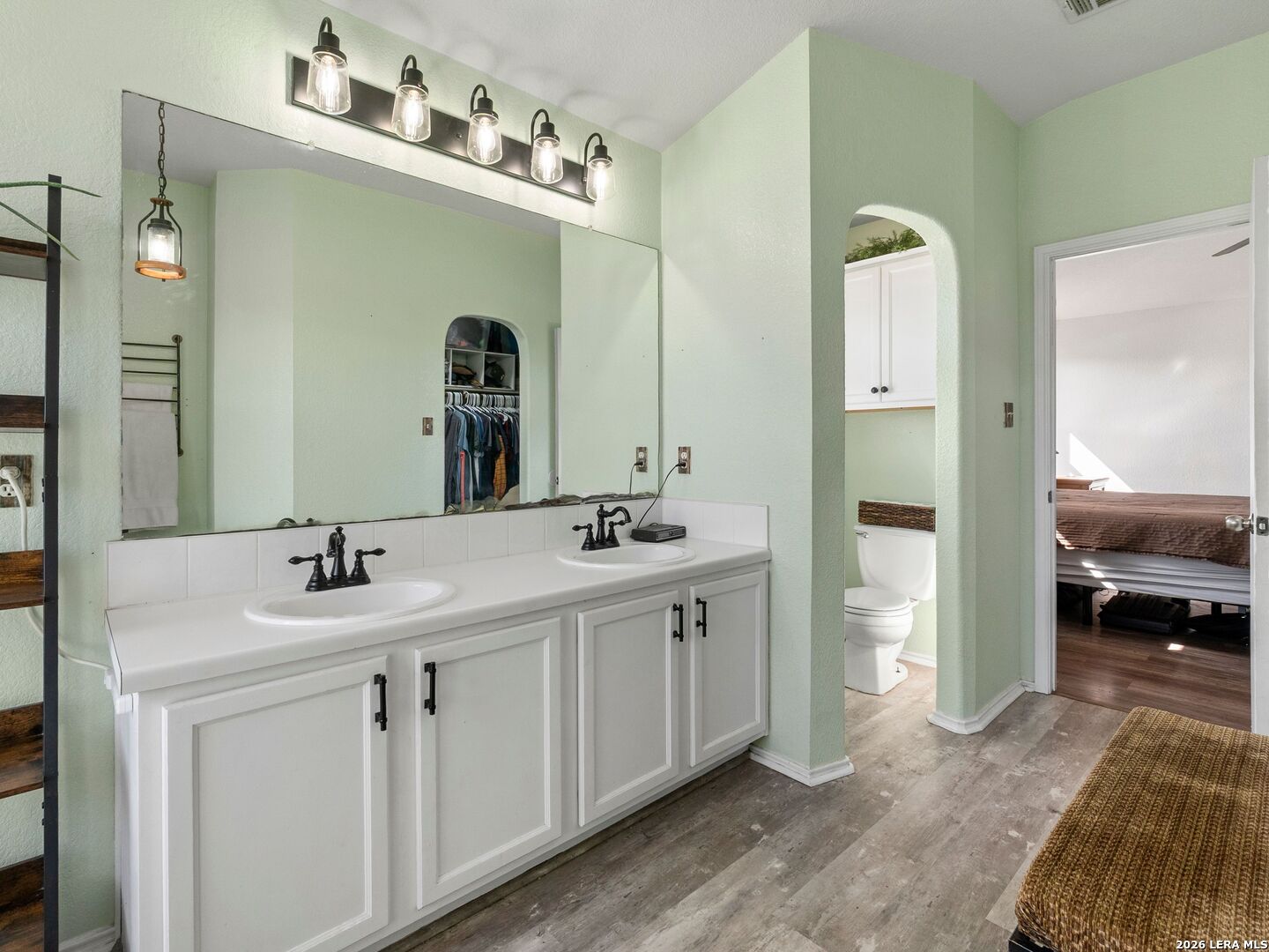 3406 Barksdale Dr