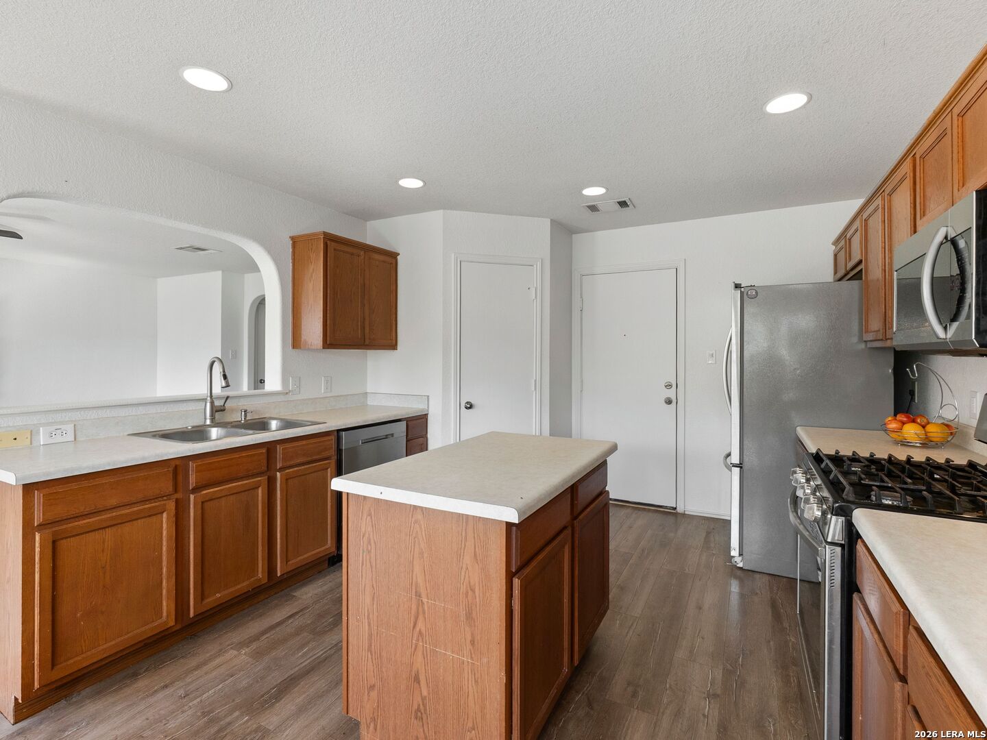 3406 Barksdale Dr