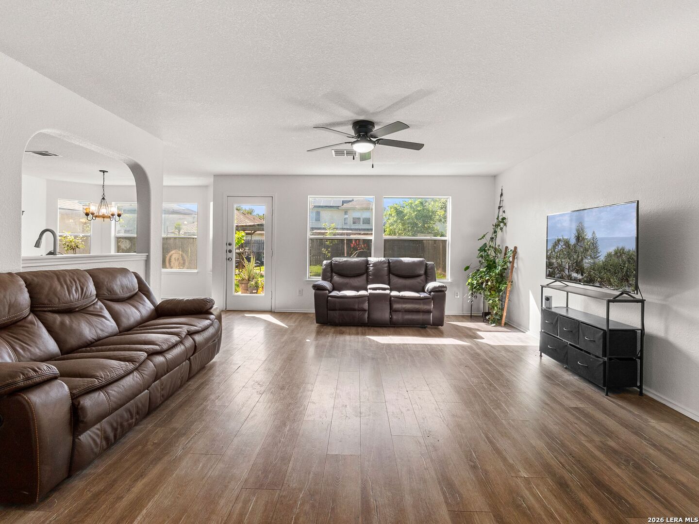 3406 Barksdale Dr