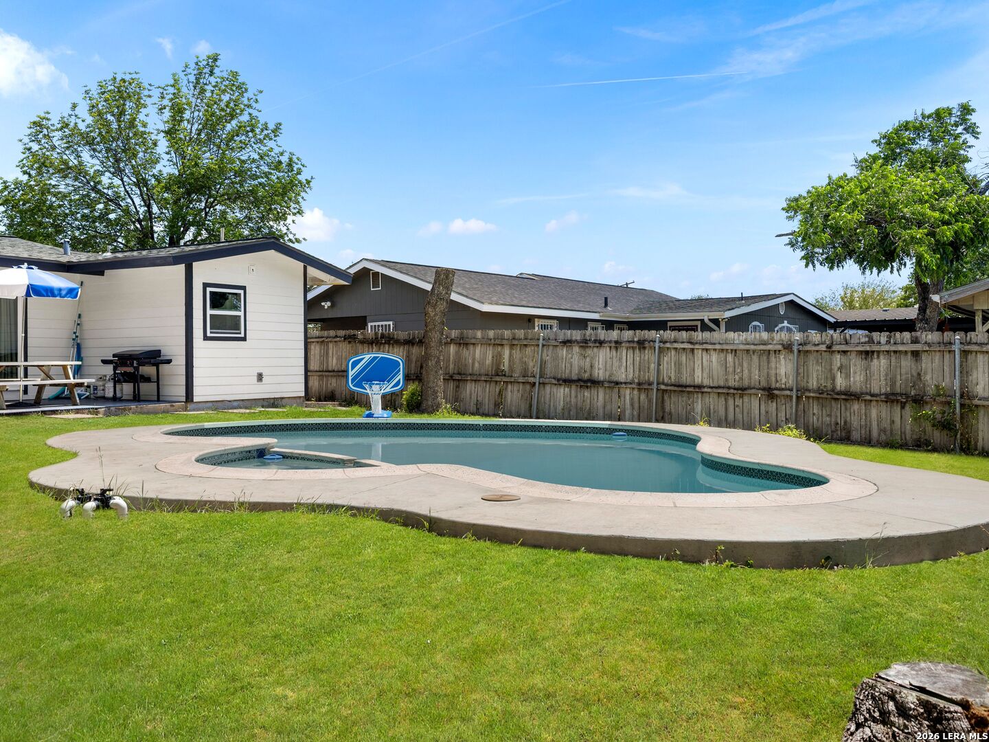 503 Pickwell Dr