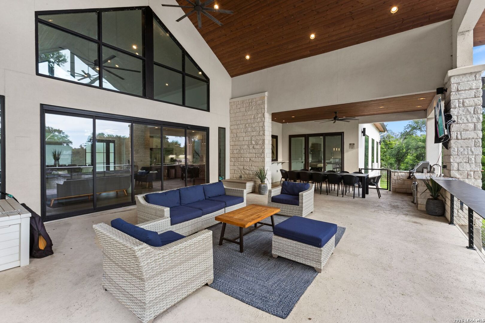 230 Turtle Ln