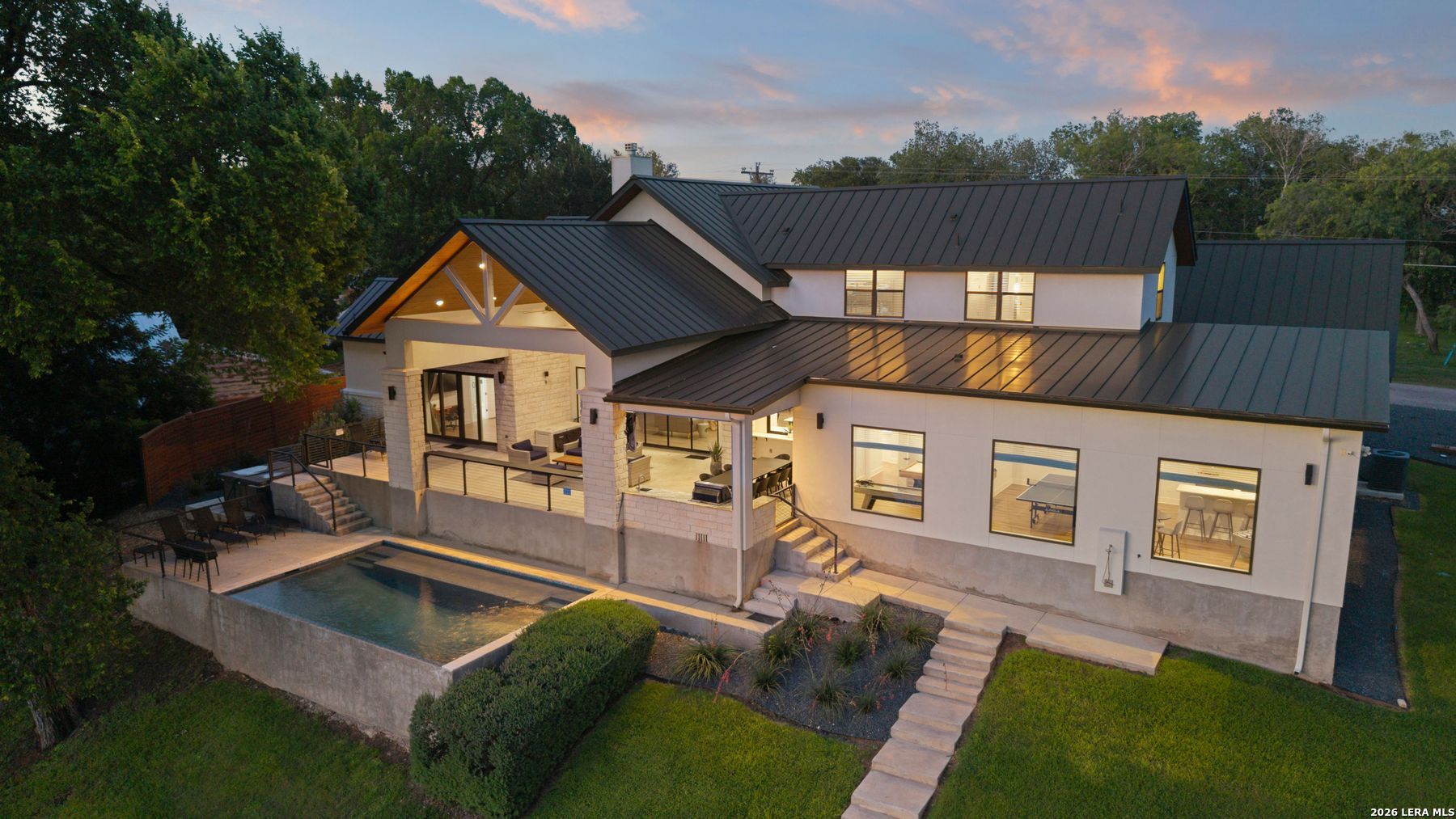 230 Turtle Ln