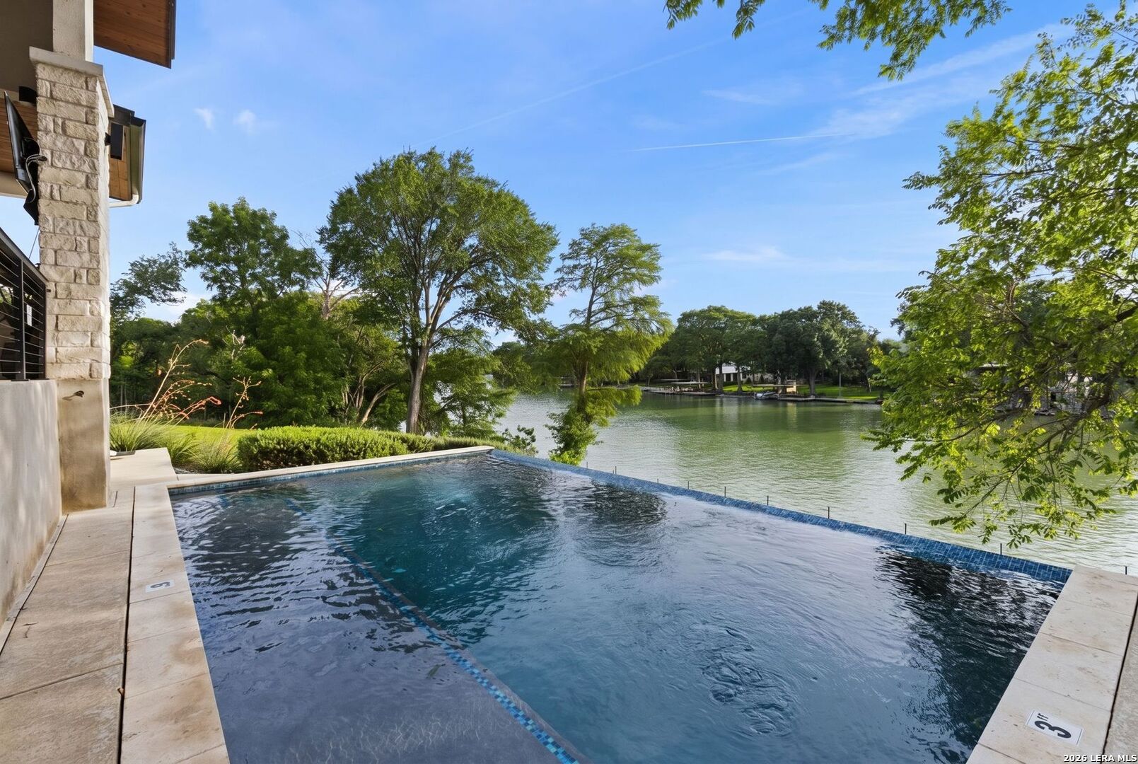 230 Turtle Ln