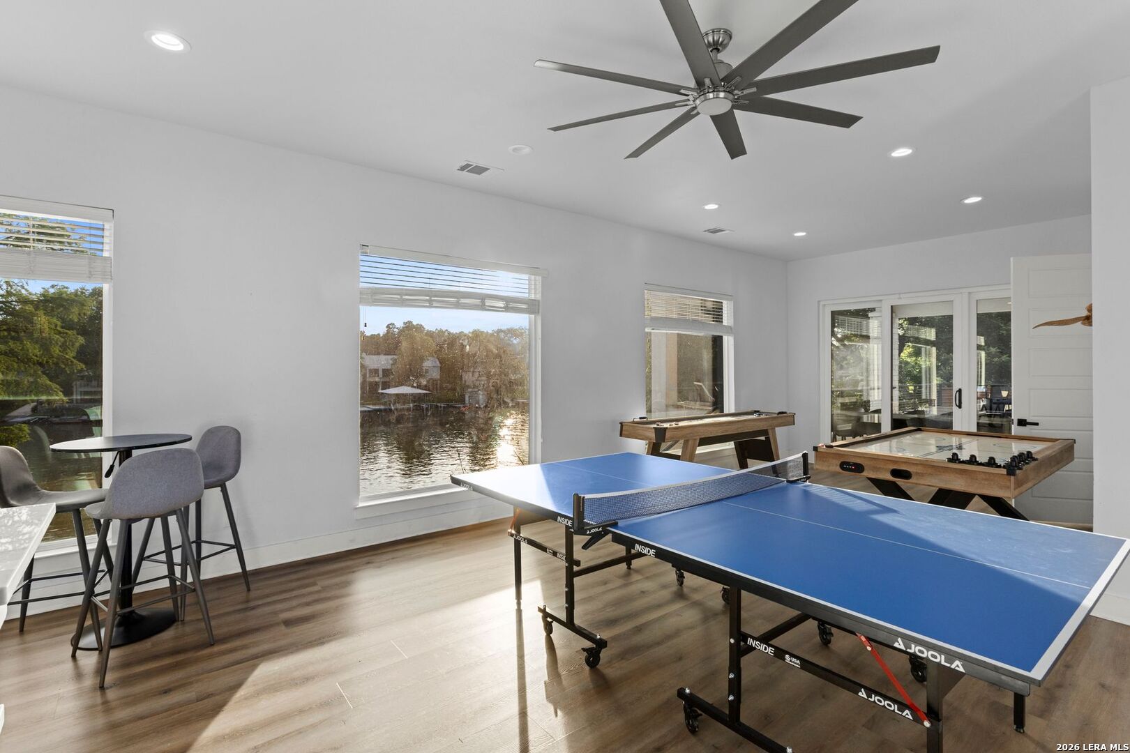 230 Turtle Ln