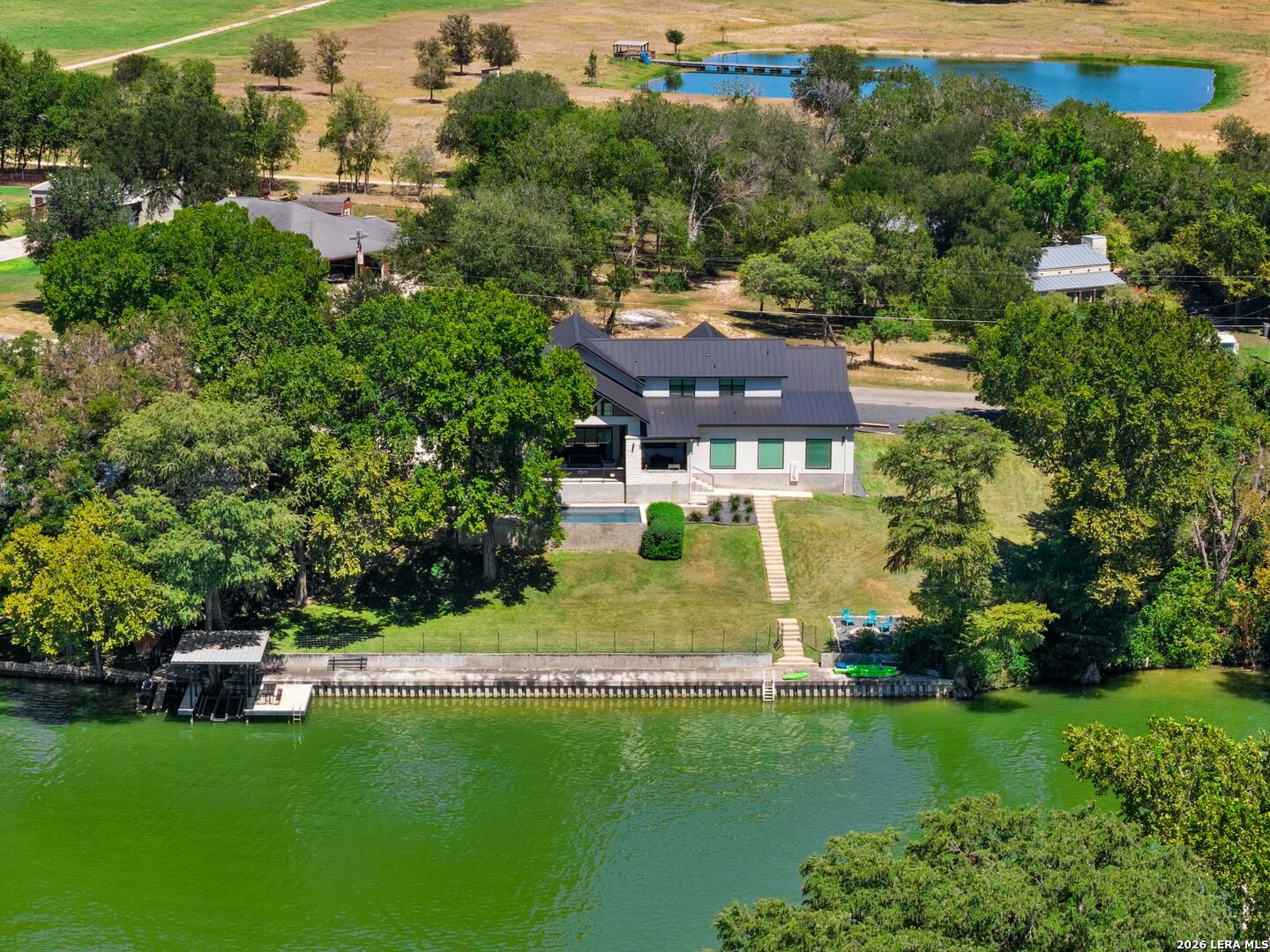 230 Turtle Ln