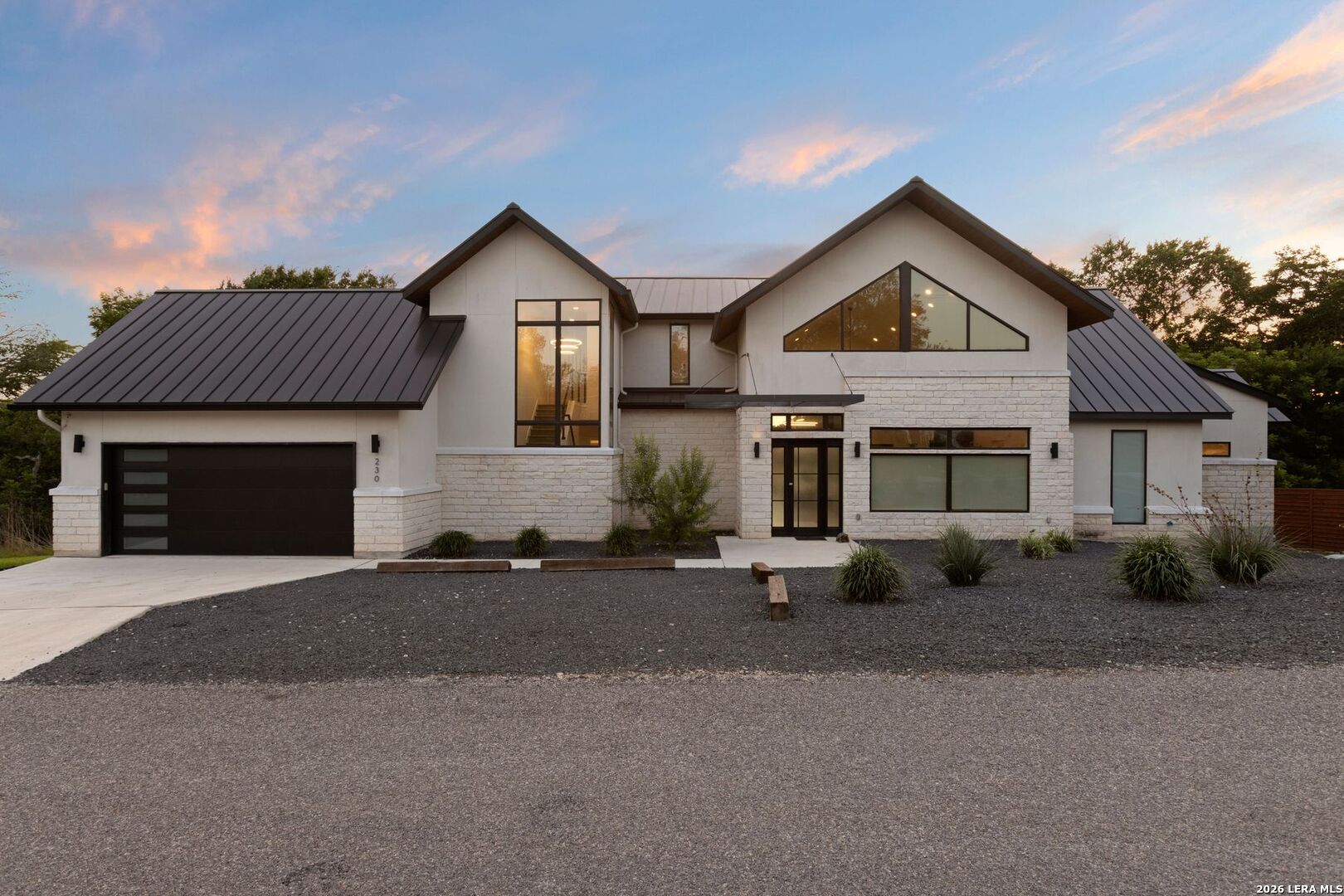 230 Turtle Ln