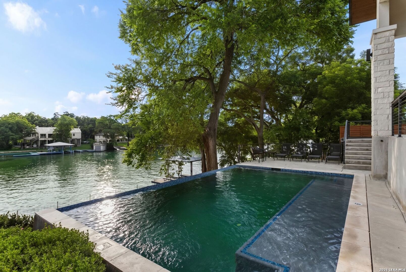 230 Turtle Ln
