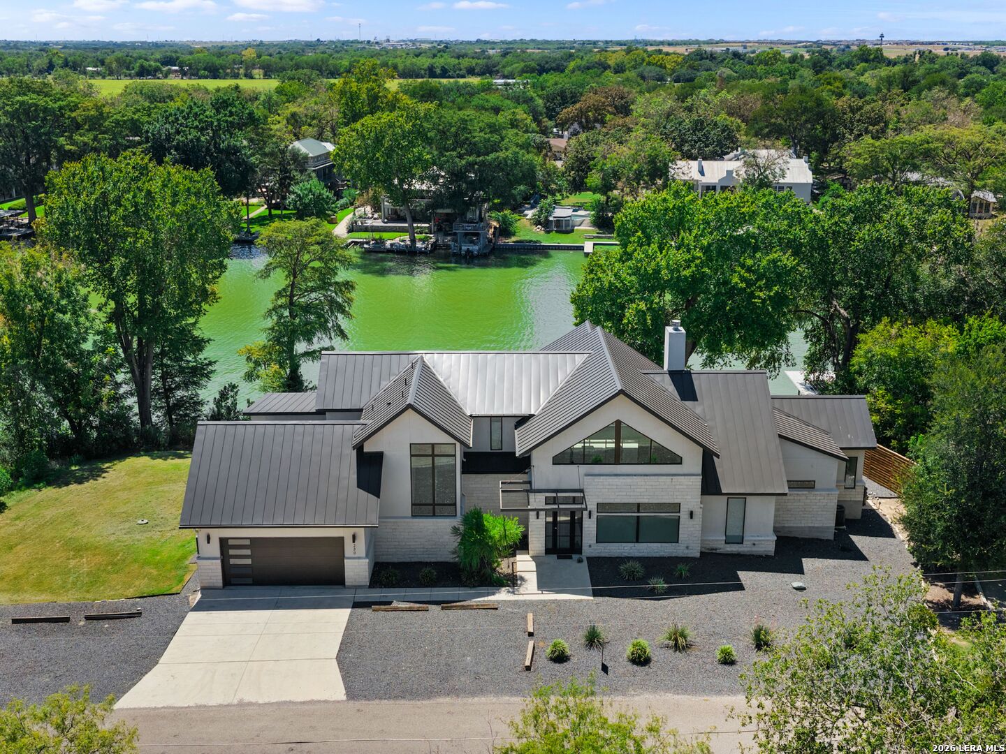 230 Turtle Ln