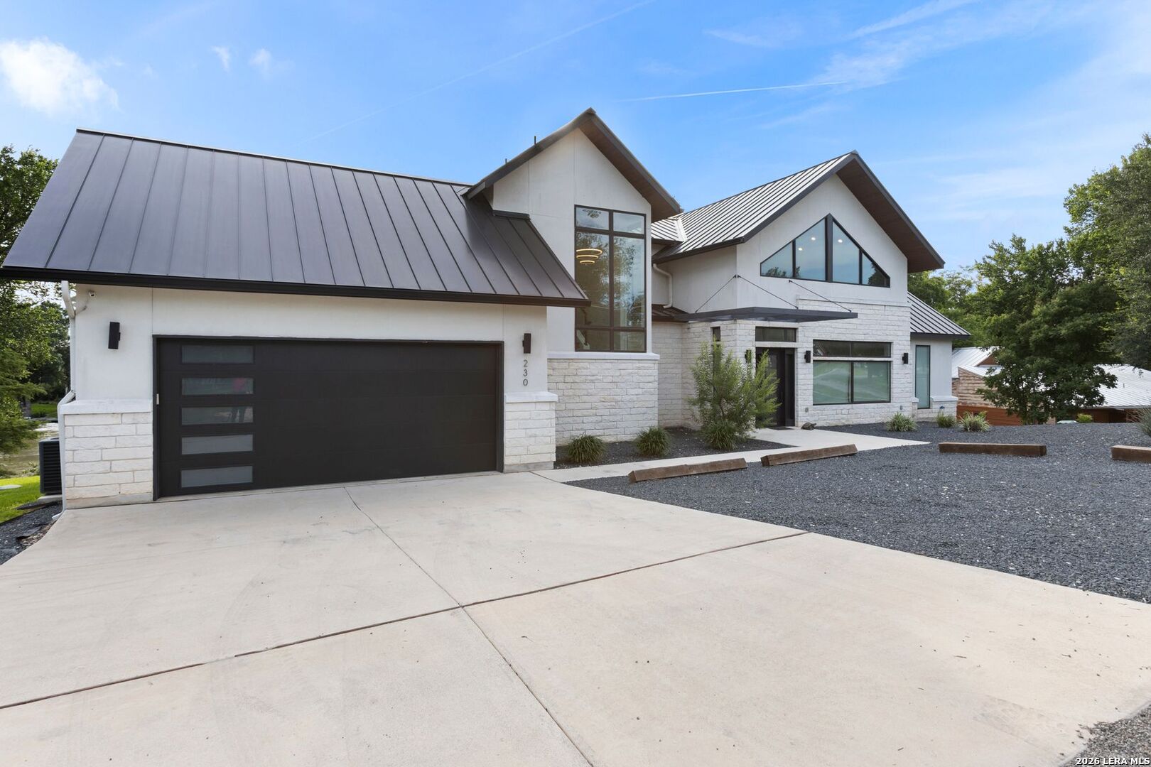 230 Turtle Ln