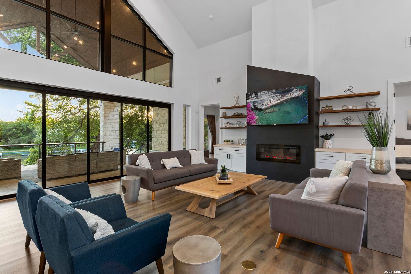 230 Turtle Ln