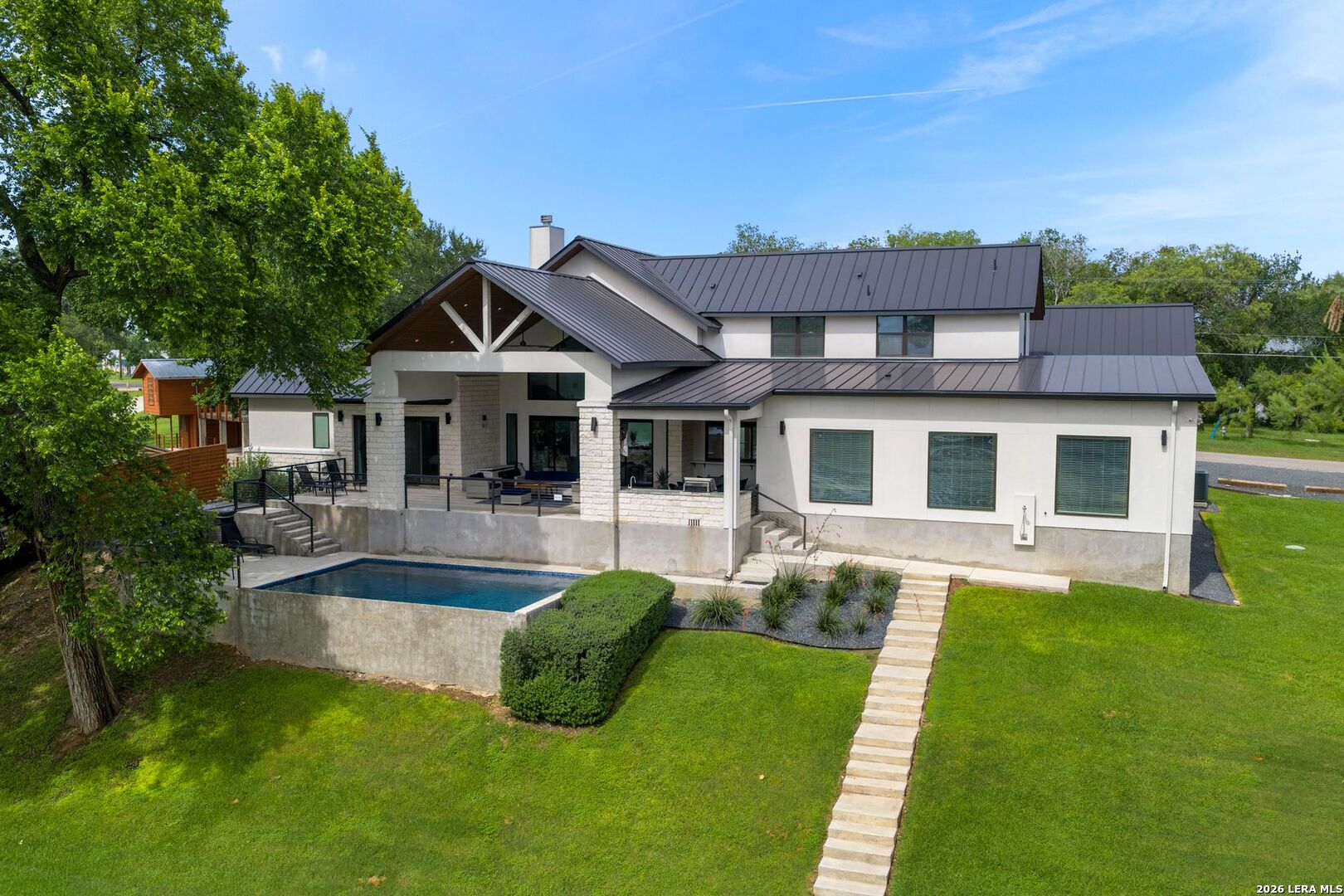 230 Turtle Ln