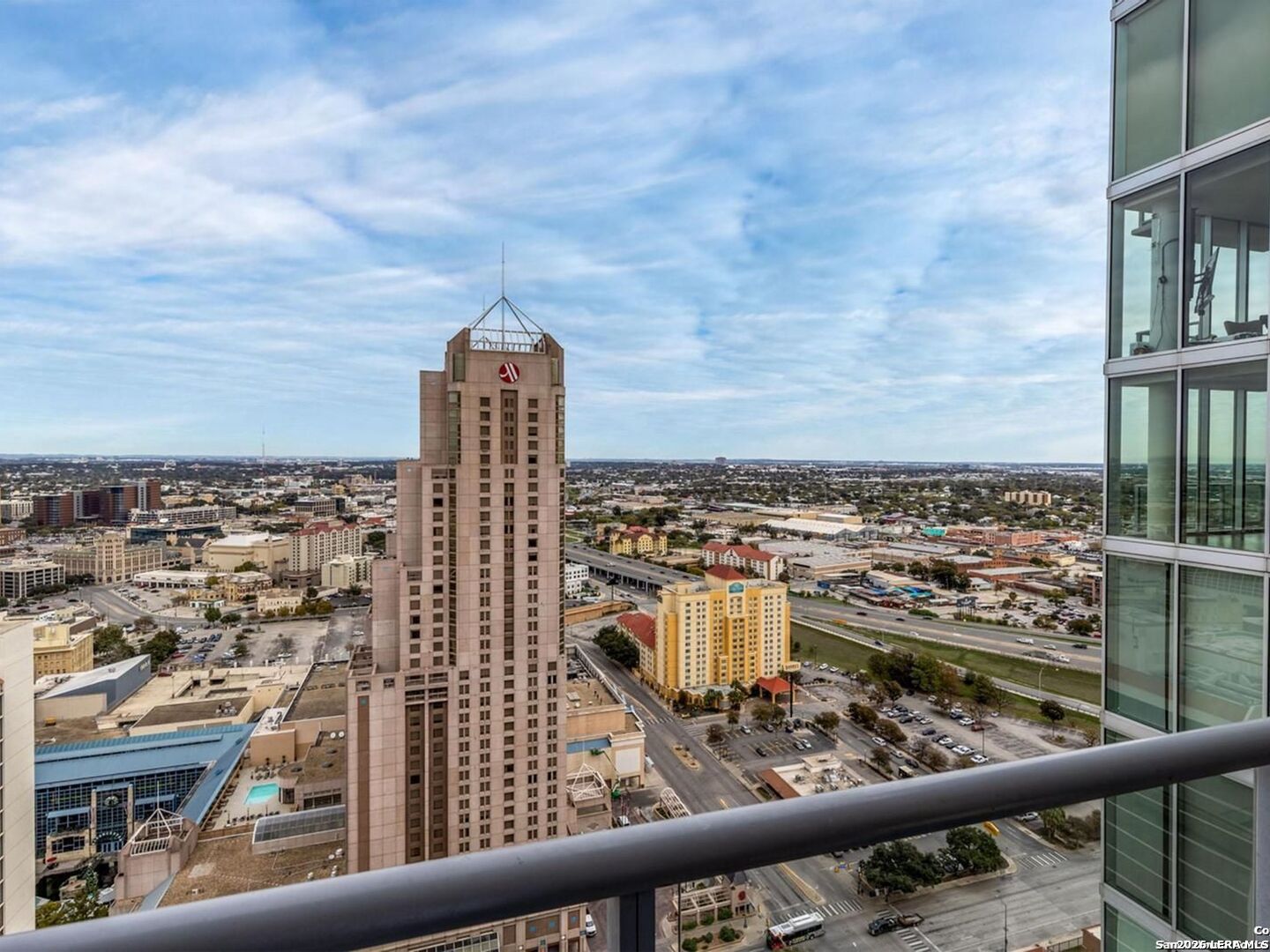 610 E MARKET ST 2904