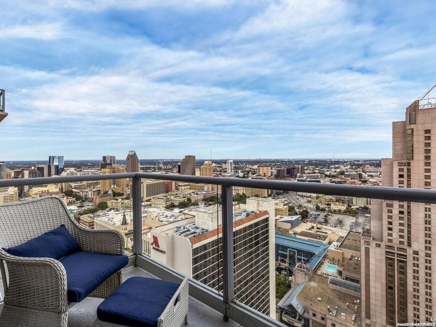610 E MARKET ST 2904
