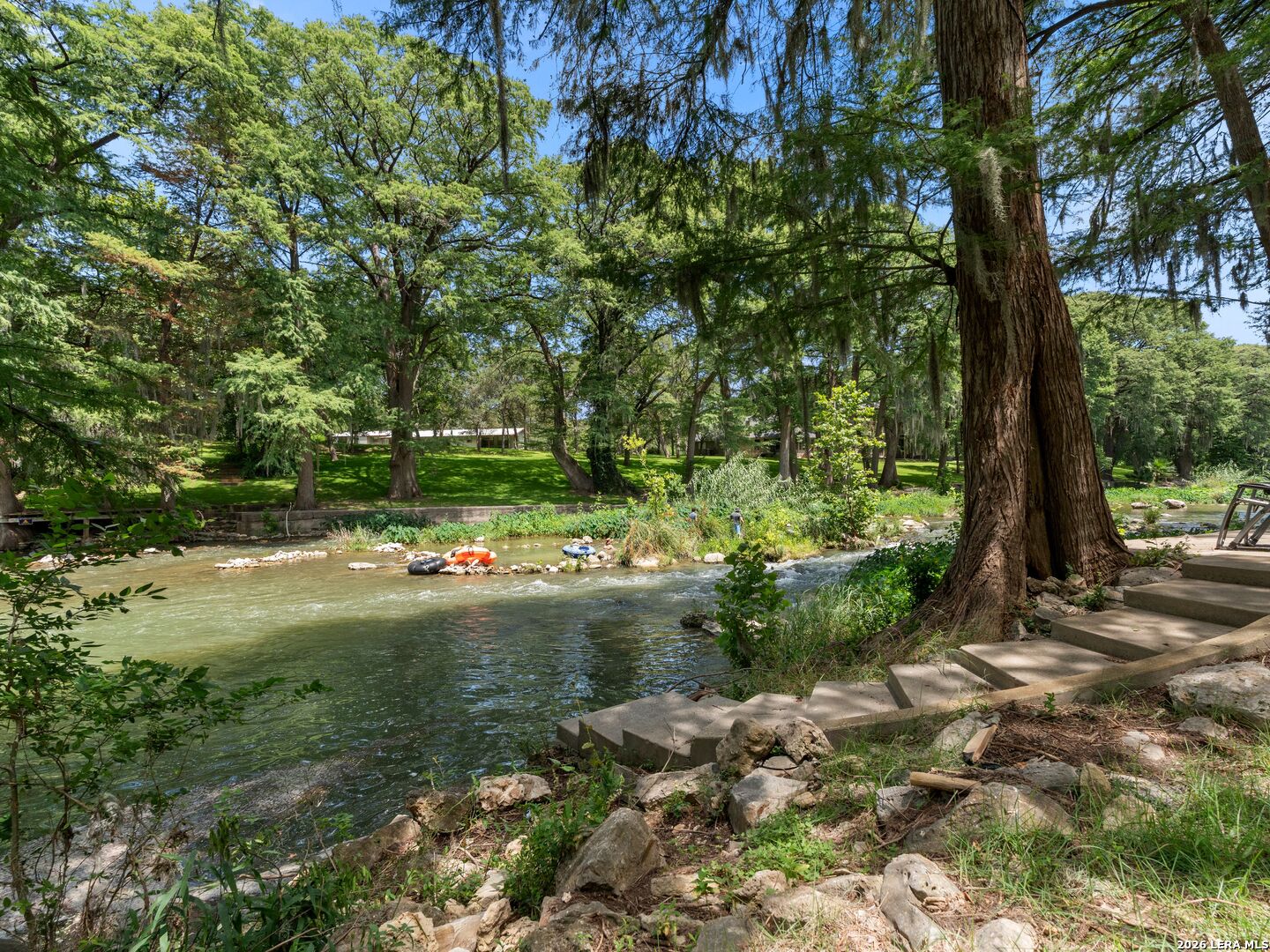 1033 Gruene Rd