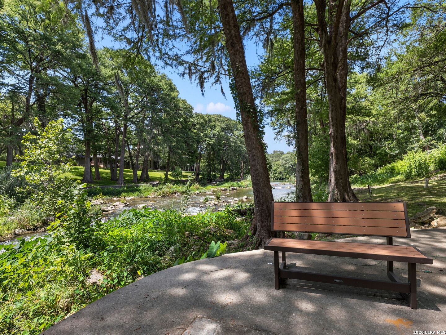 1033 Gruene Rd