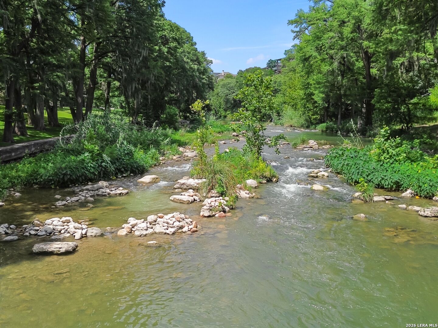 1033 Gruene Rd