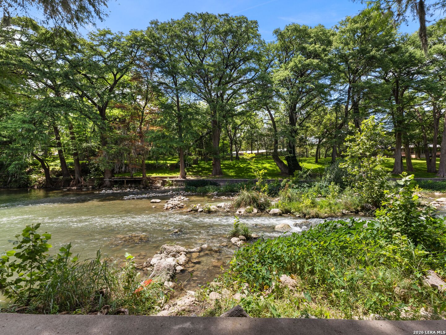 1033 Gruene Rd