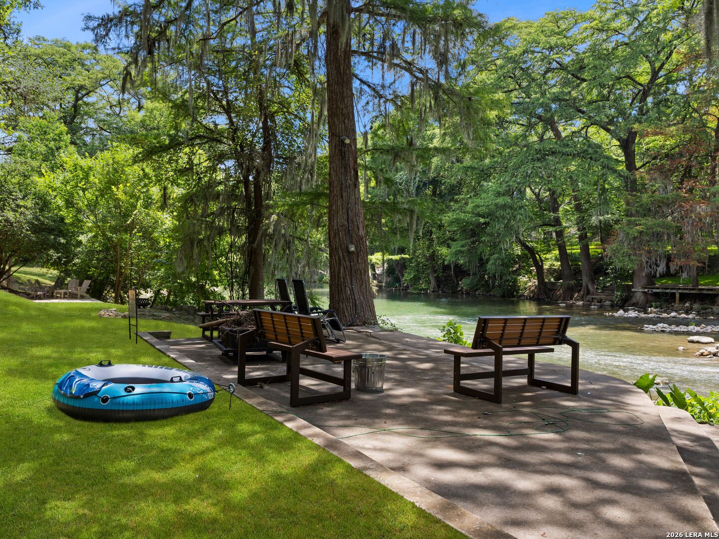 1033 Gruene Rd