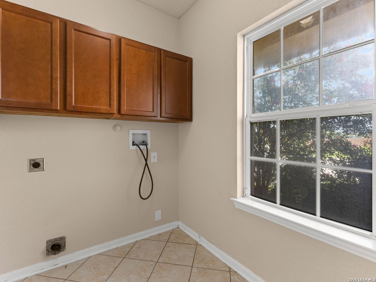 9907 BELMORE CV