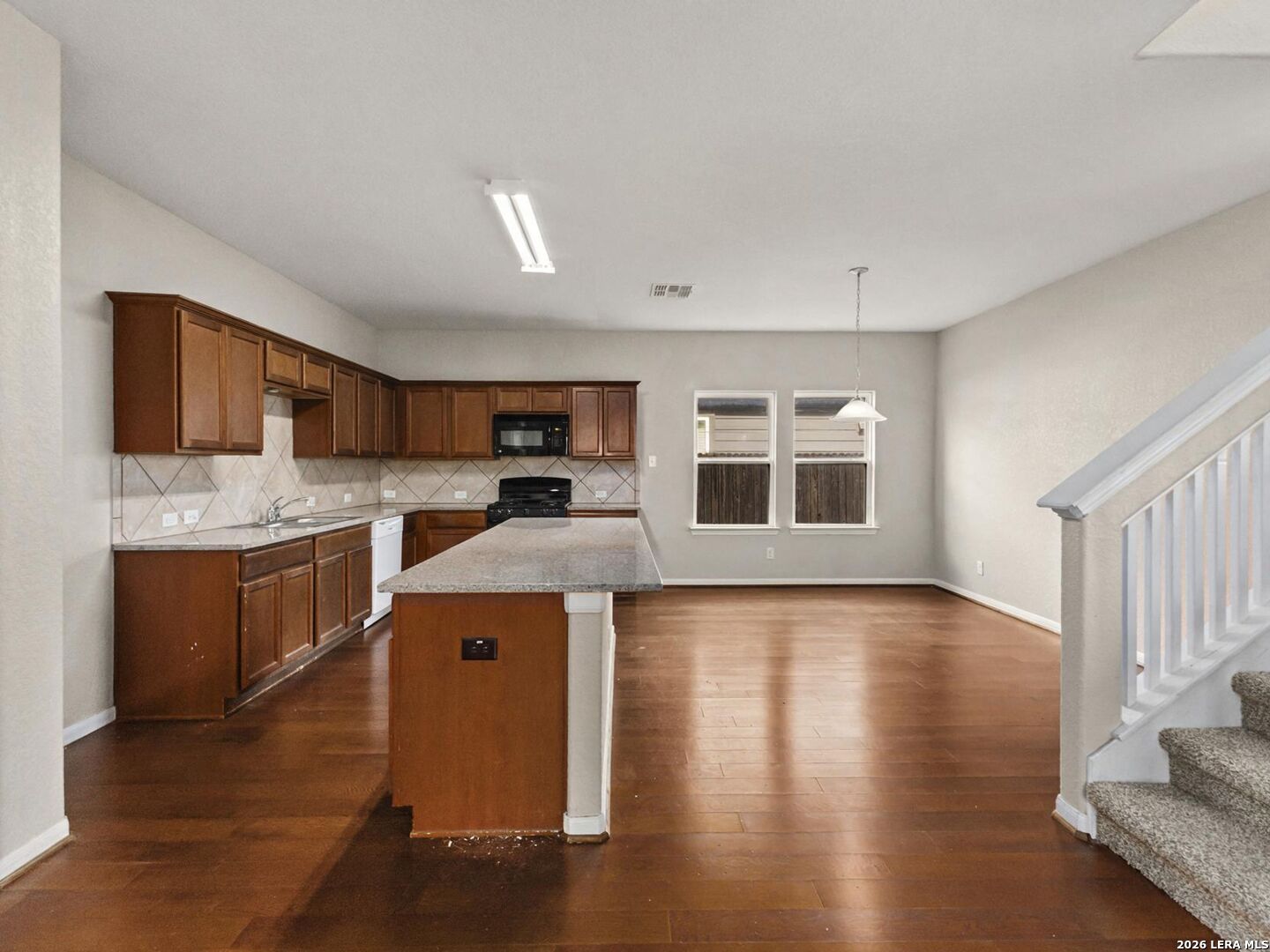 9907 BELMORE CV