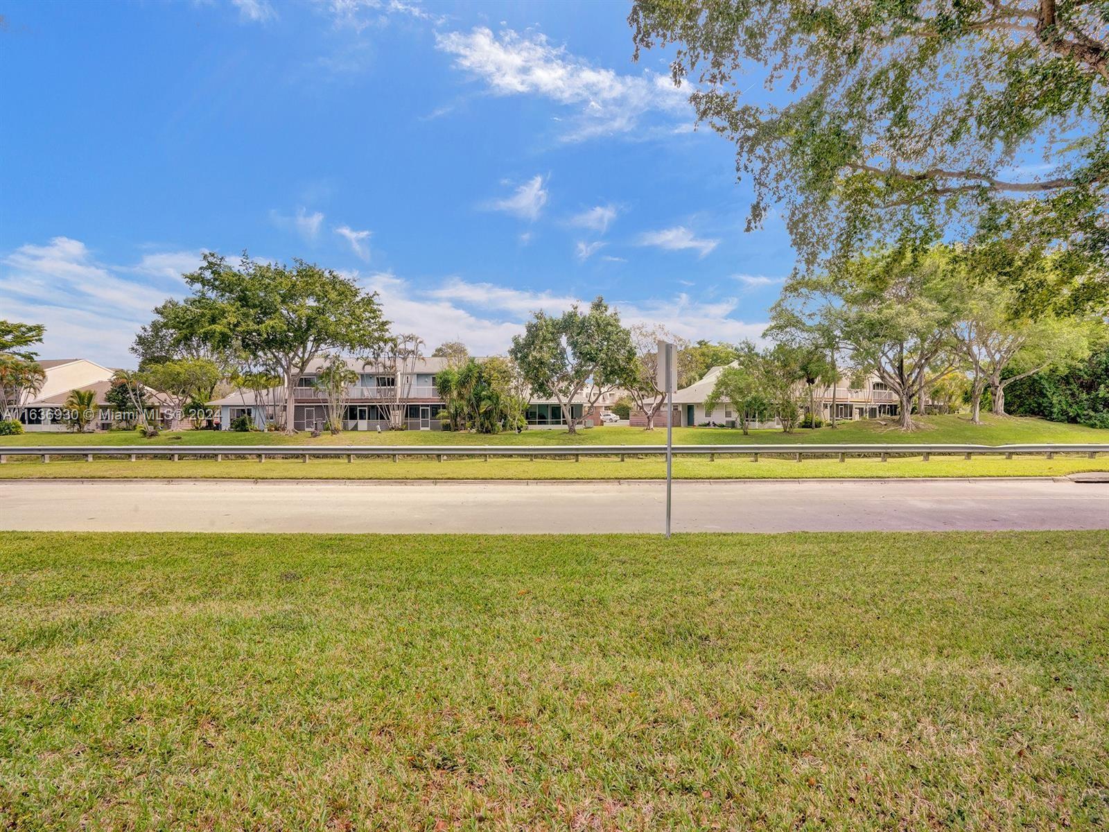 112 E Laurel # 802