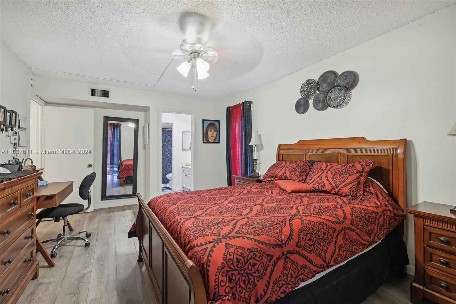 464 N Laurel Dr # 2007