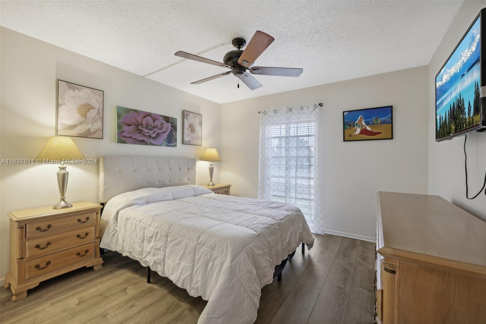 464 N Laurel Dr # 2007